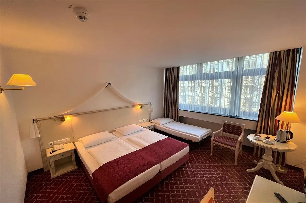Hotel Chateau Kurfuerstendamm Berlin 4*,  Germany