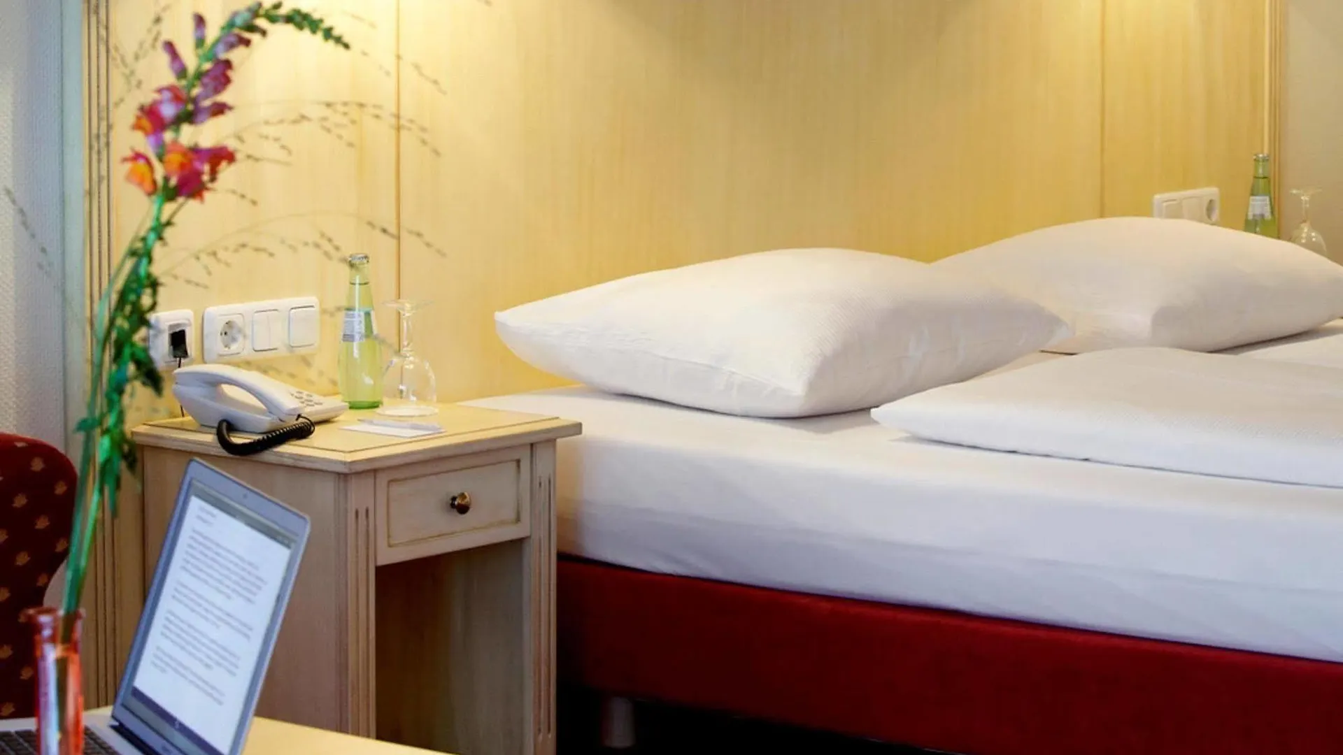 Hotel Chateau Kurfuerstendamm Berlin 4*,  Germany
